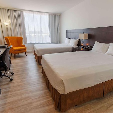 Travelodge By Wyndham Quebec City Hotel & Convention Centre מראה חיצוני תמונה