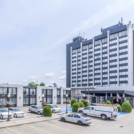 Travelodge By Wyndham Quebec City Hotel & Convention Centre מראה חיצוני תמונה