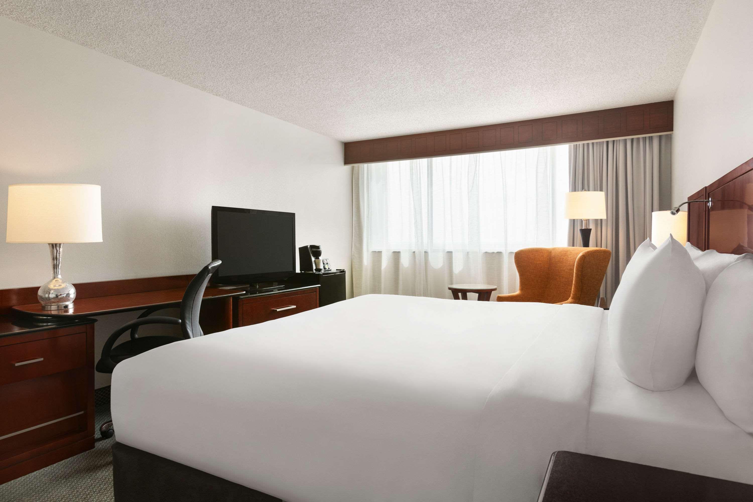 Travelodge By Wyndham Quebec City Hotel & Convention Centre מראה חיצוני תמונה