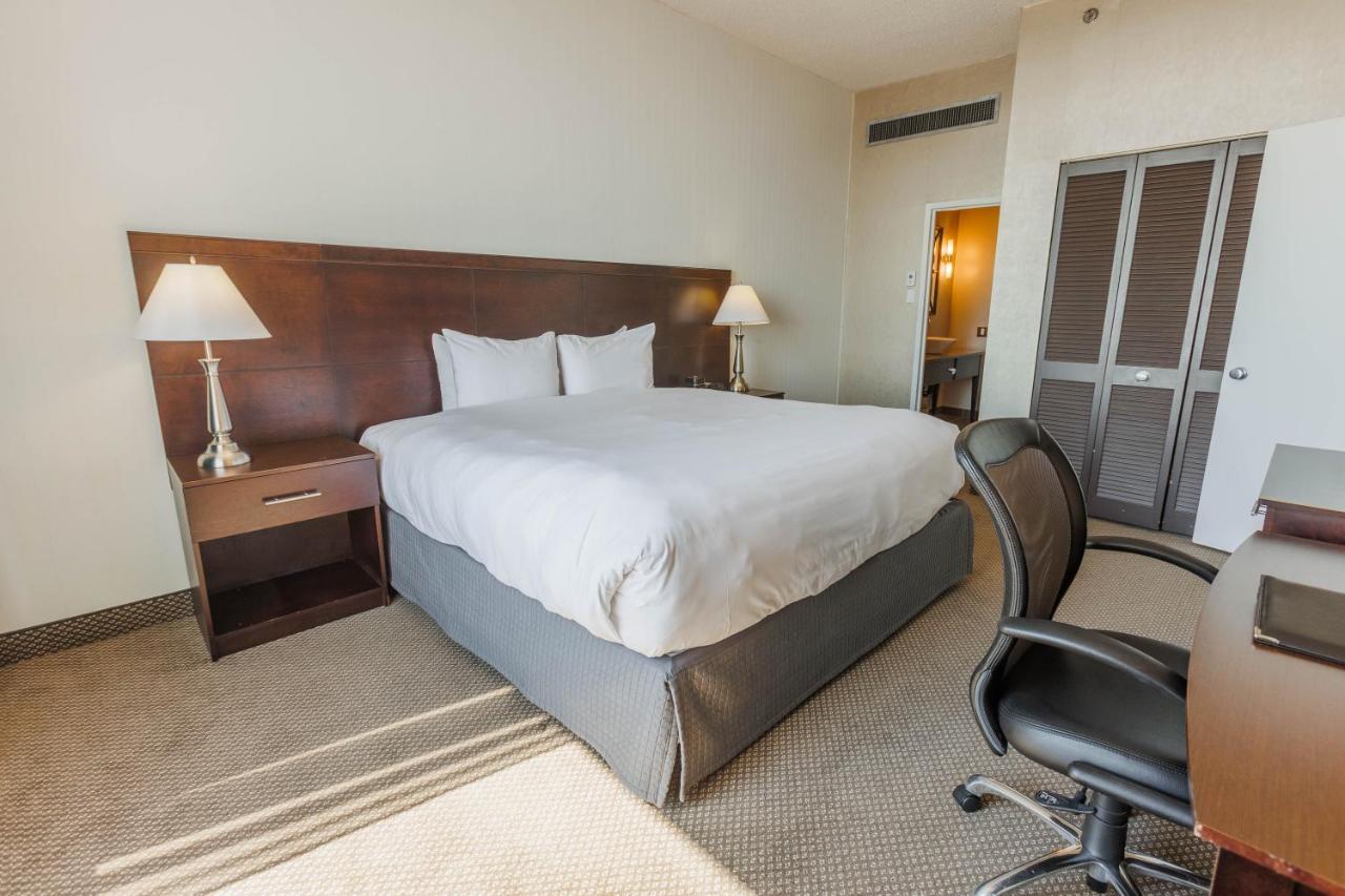 Travelodge By Wyndham Quebec City Hotel & Convention Centre מראה חיצוני תמונה
