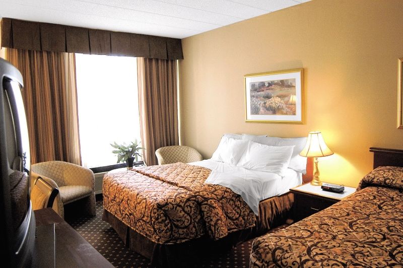 Travelodge By Wyndham Quebec City Hotel & Convention Centre חדר תמונה