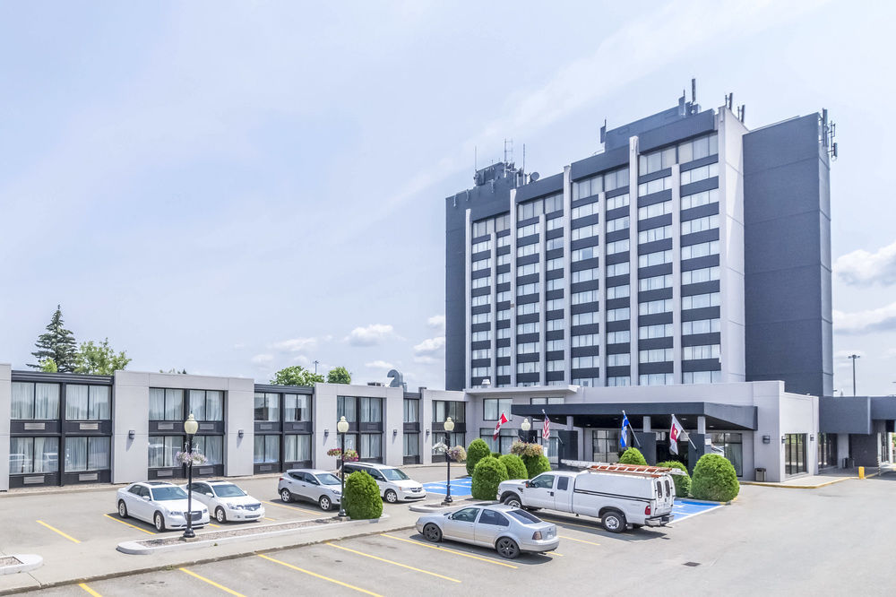 Travelodge By Wyndham Quebec City Hotel & Convention Centre מראה חיצוני תמונה