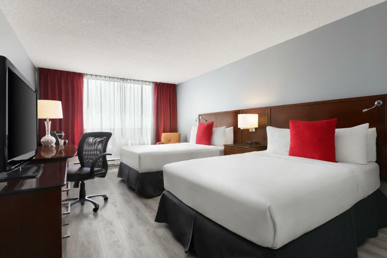 Travelodge By Wyndham Quebec City Hotel & Convention Centre מראה חיצוני תמונה