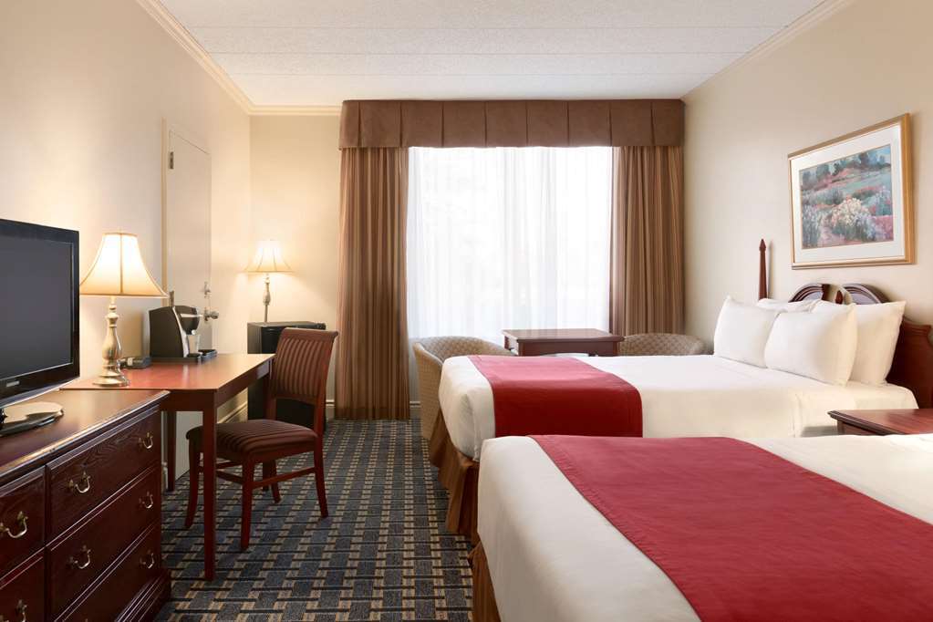 Travelodge By Wyndham Quebec City Hotel & Convention Centre חדר תמונה