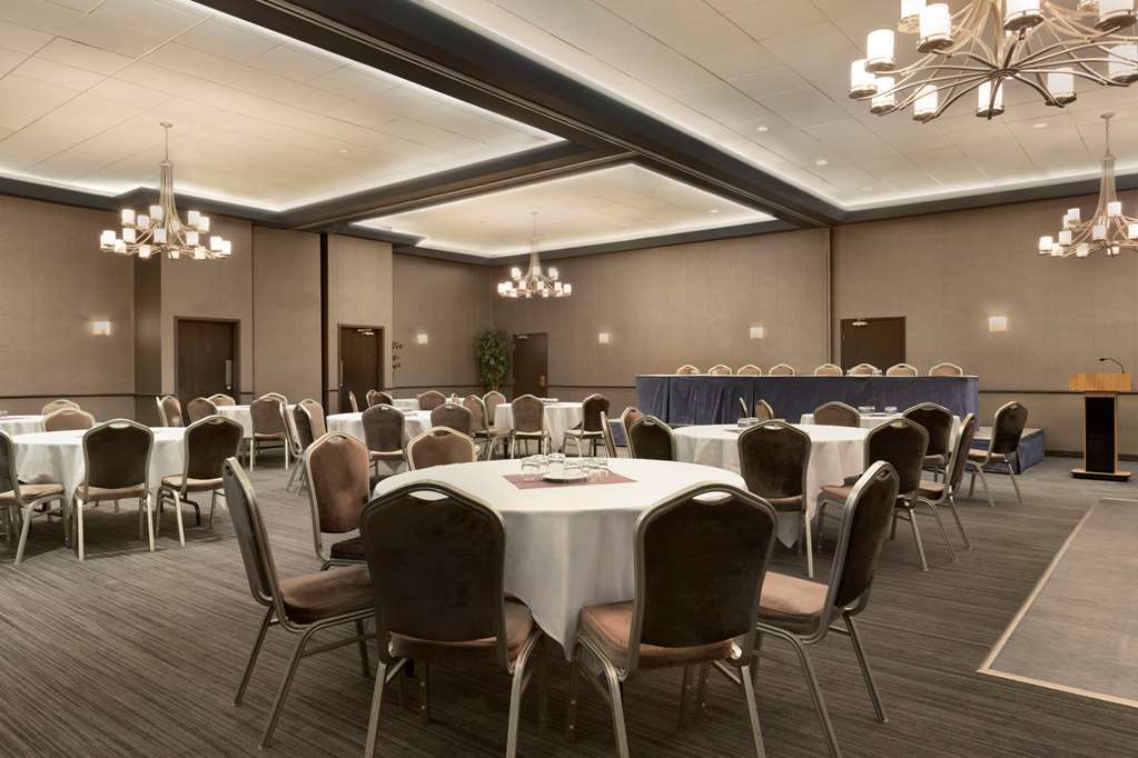 Travelodge By Wyndham Quebec City Hotel & Convention Centre חדר תמונה